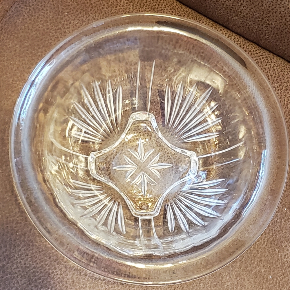Vintage 6 inch star pattern clear Federal Glass mixing bowl